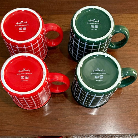 🎄🌟3xHP🌟2021 Hallmark Set of 4 Red & Green Plaid Collectible Holiday Mugs - Picture 14 of 14